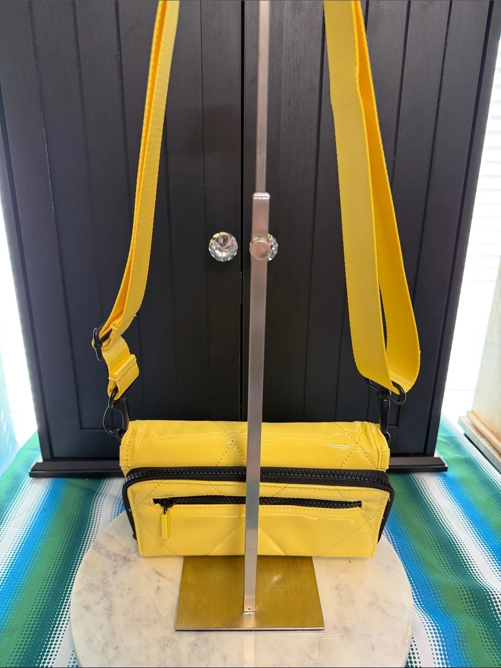Ihkwip vibrant yellow